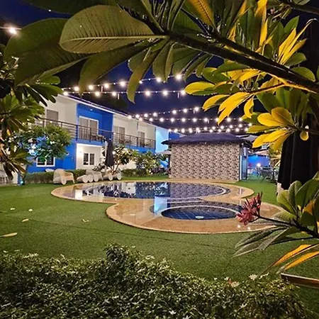 Casa Blu Hotel & Resort