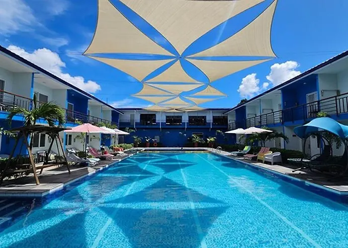 호텔 Casa Blu & 3*